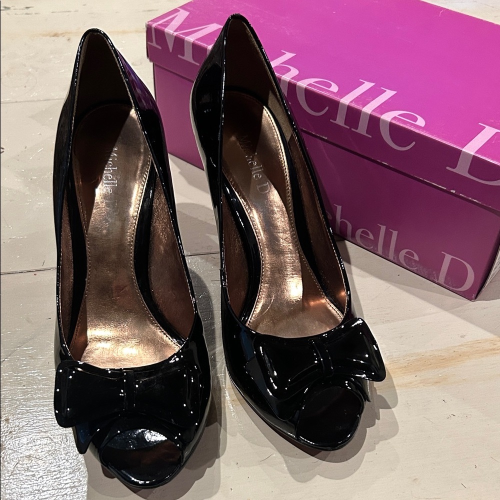 Michelle D Glossy Black Bow Heels